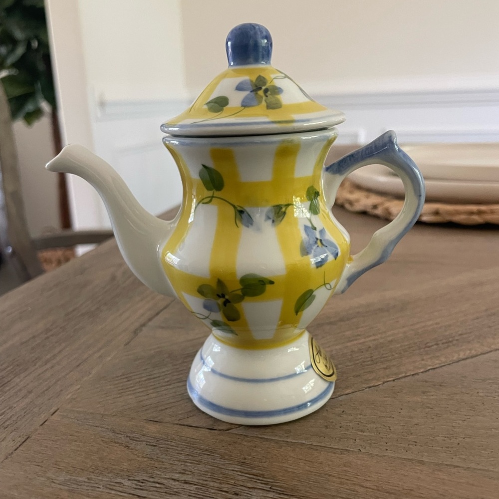 Andrea by Sadek votive candle holder